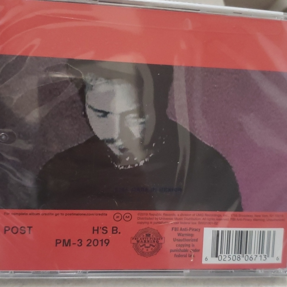 Post Malone-Hollywood's Bleeding(explicit version) - Picture 2 of 3